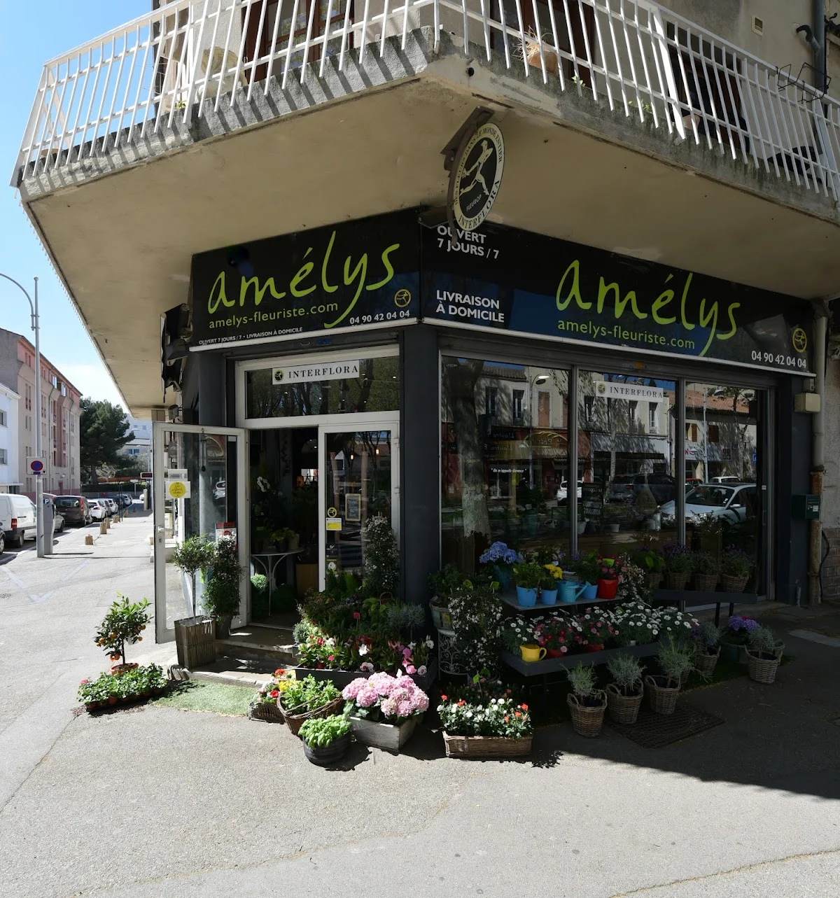 Amelys Cabane Maison de Fleurs et d'Objets