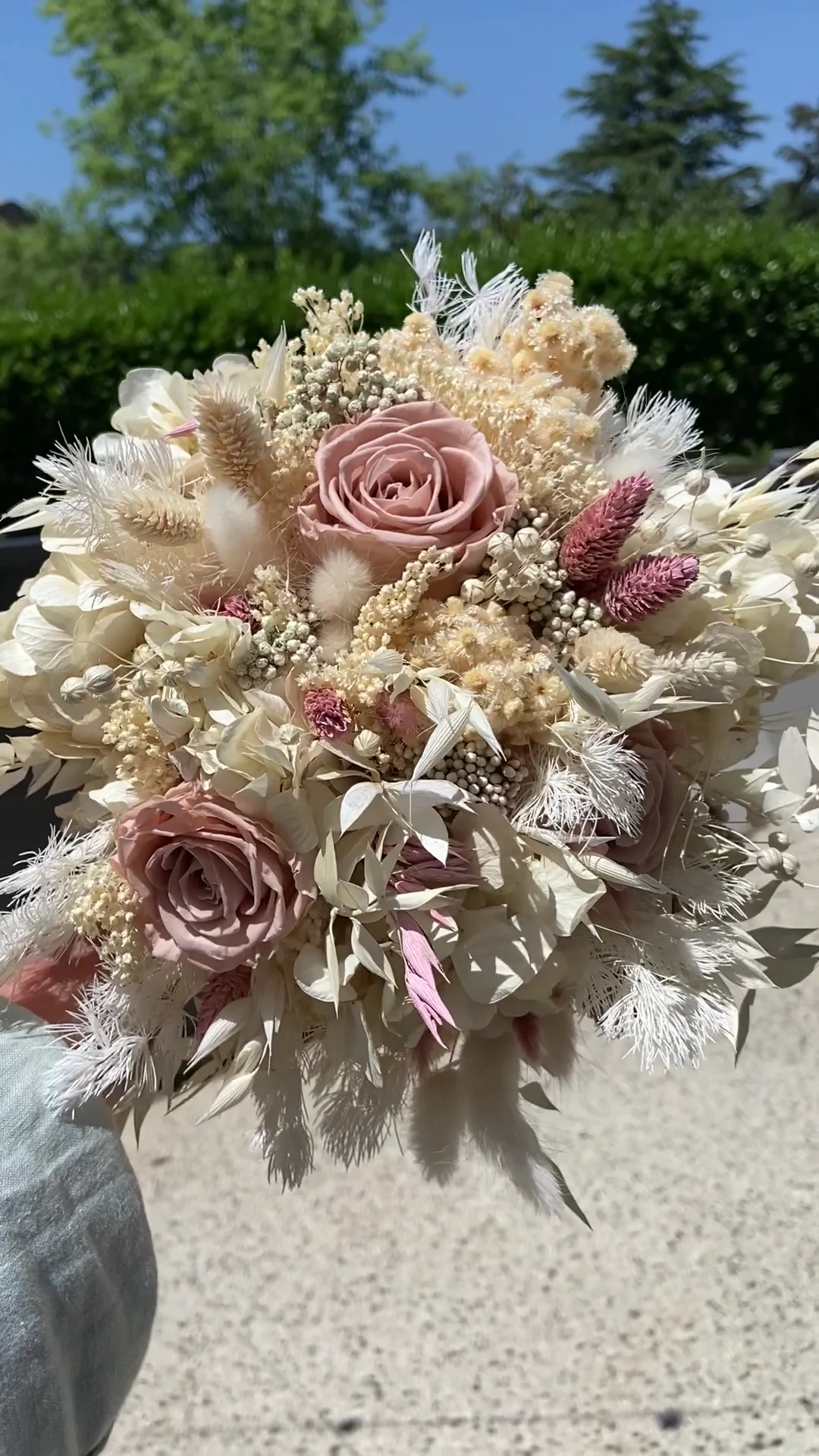 Au Comptoir des Roses :Fleuriste spécialiste en fleurs stabilisées :Fleurs fraîches uniquement sur commande . - 3
