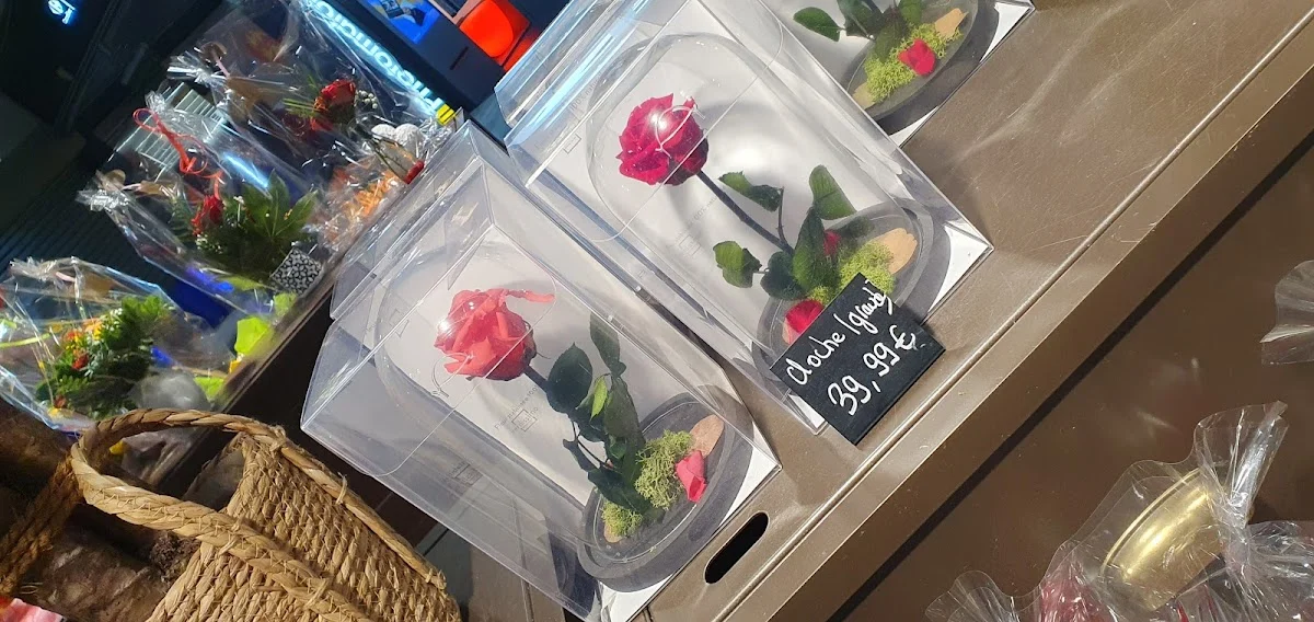 Carrefour Fleurs - 5