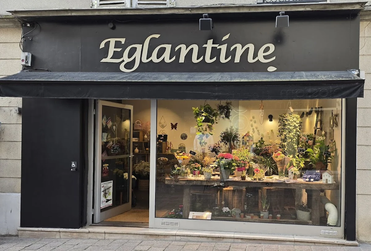 EGLANTINE