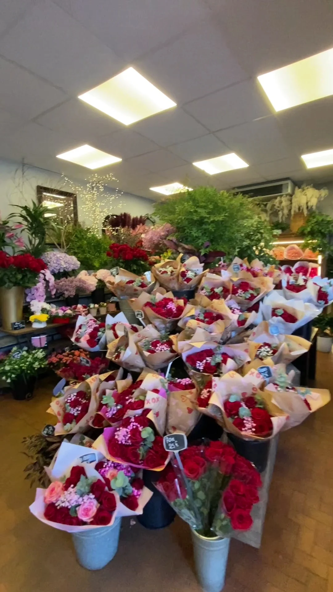 Eloi Fleurs, artisan fleuriste, Maisons-Alfort, Uber Eats - 3
