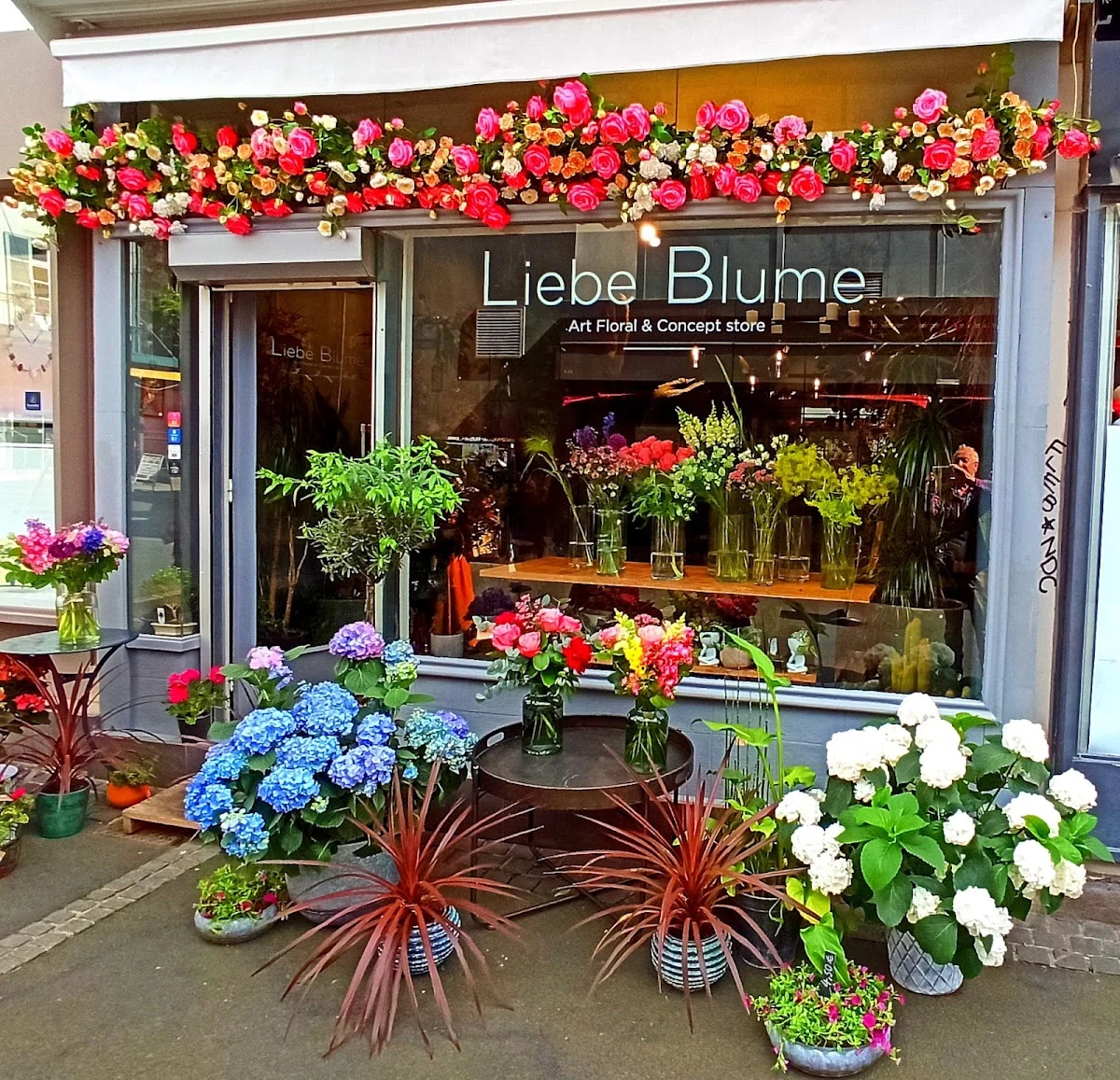 Liebe Blume Art Floral & Concept Store