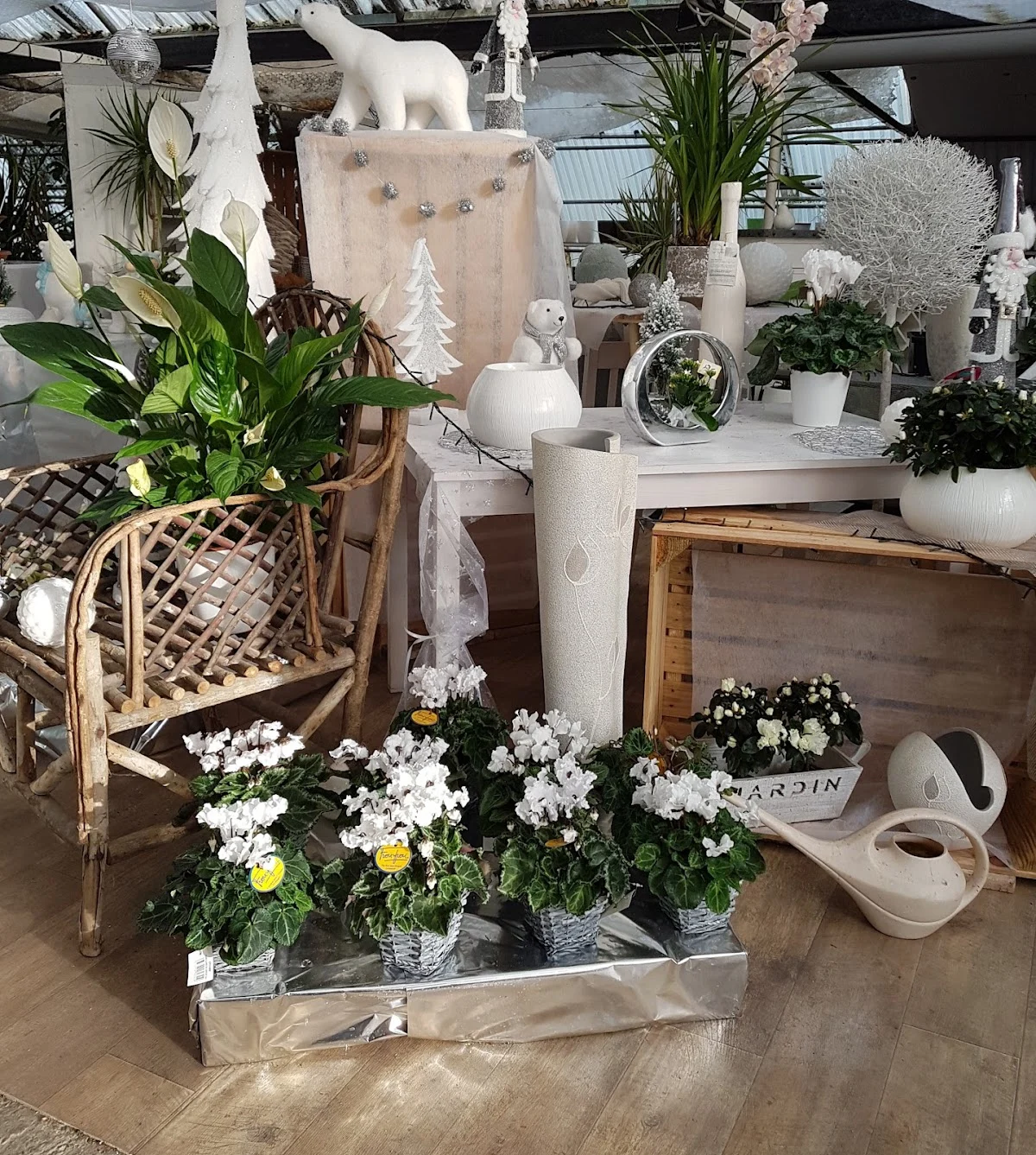 Mary Fleurs - 2